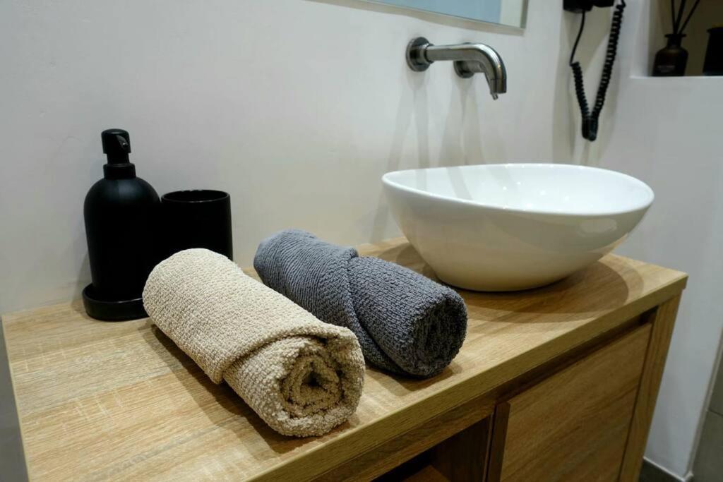 Stylish City-Centre Apartment With Balcony Liverpool Buitenkant foto